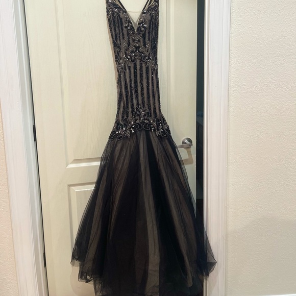 Evening gown✨ - Picture 6 of 10